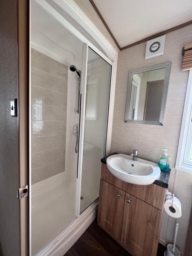 Norfolk Caravan Staycation Pet Friendly Belton with Browston Eksteriør billede