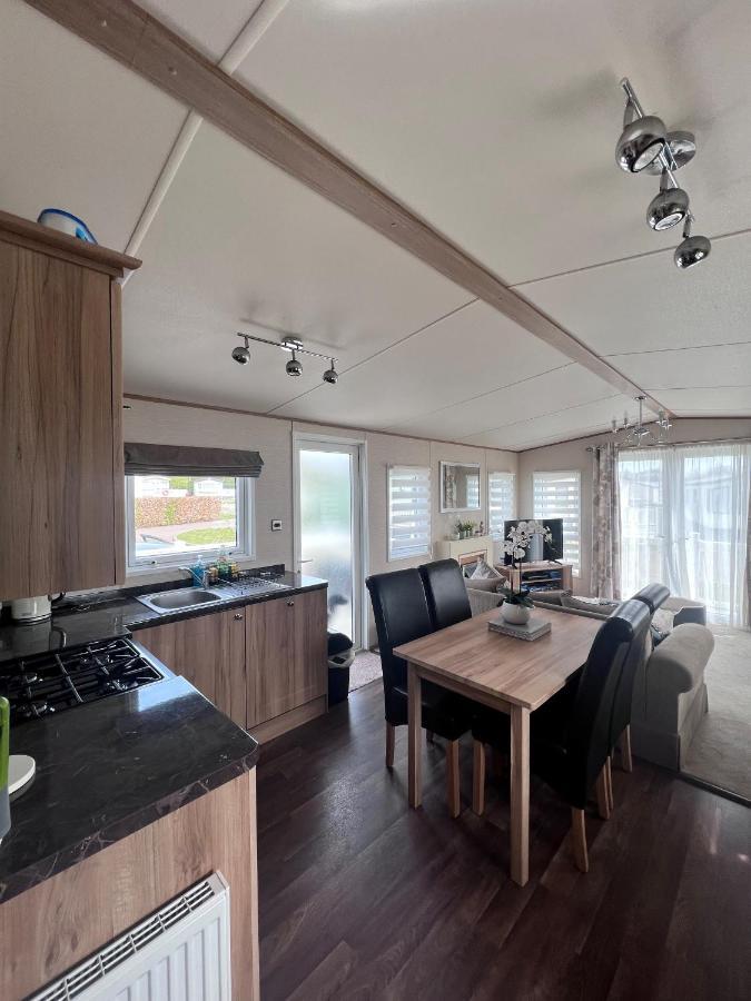 Norfolk Caravan Staycation Pet Friendly Belton with Browston Eksteriør billede