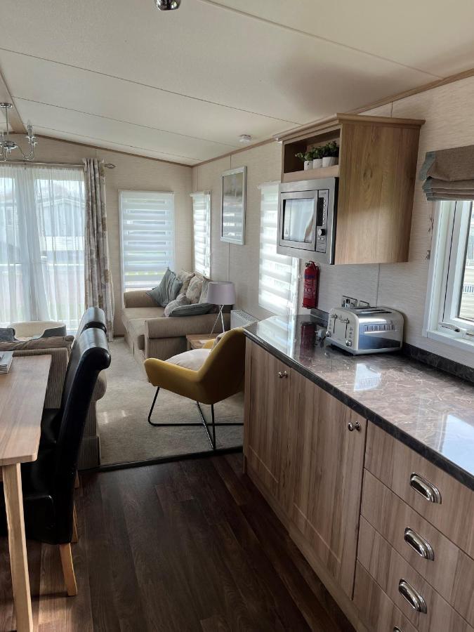 Norfolk Caravan Staycation Pet Friendly Belton with Browston Eksteriør billede