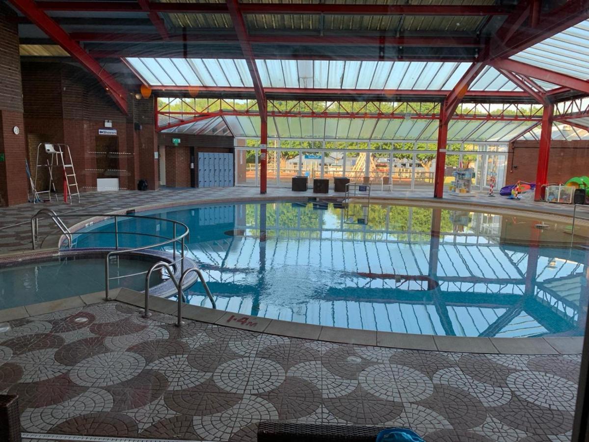 Norfolk Caravan Staycation Pet Friendly Belton with Browston Eksteriør billede